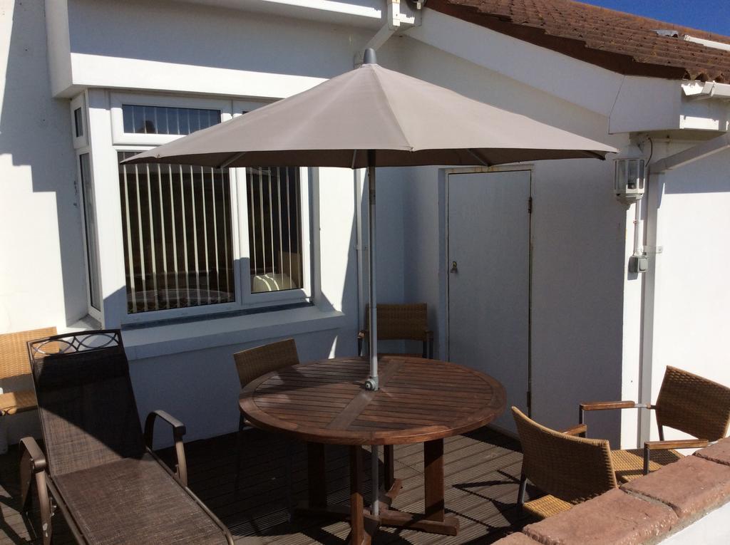 Discovery Bay St Ouen's Exterior foto
